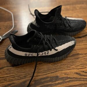 Adidas Yeezy Boost 350 V2 Black/White